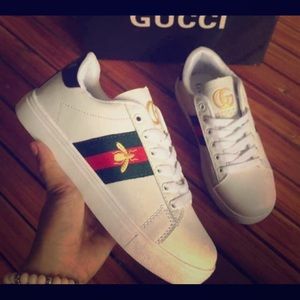Gucci shoes 300